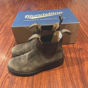 Chelsea Blundstones 585 in Rustic Brown